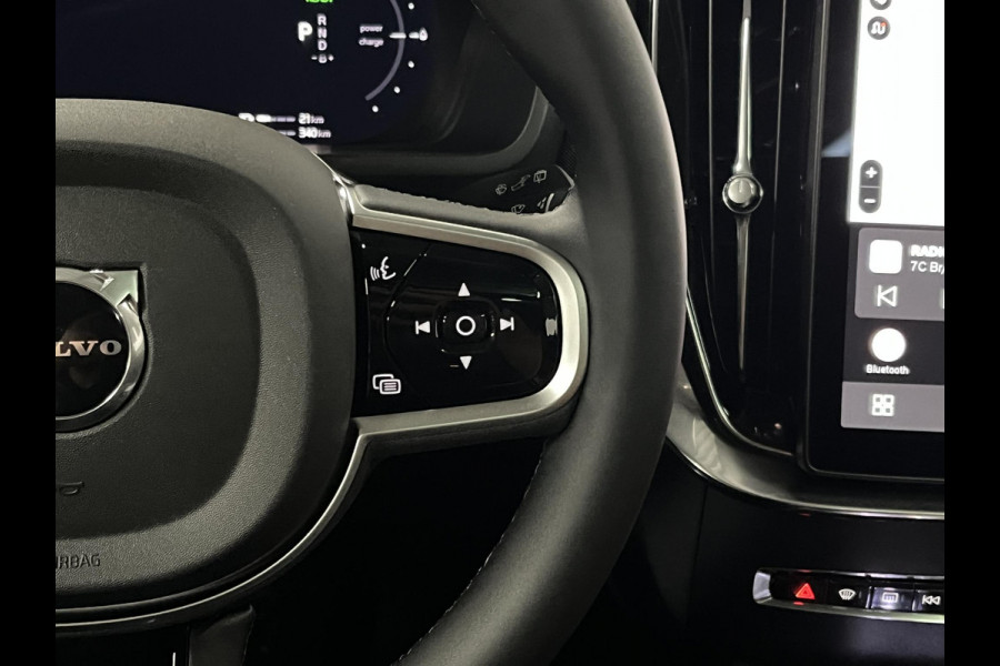 Volvo XC90 2.0 T8 Plug-in hybrid AWD Ultra Dark Luchtvering | Open dak | Massage | Adapt. cruise | Head-up | Stoelventilatie/-verwarming