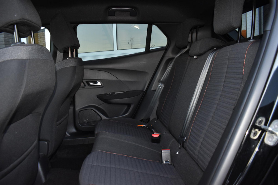 Peugeot 2008 1.2 PureTech Active Pack | Camera | Stoelverw. | Carplay | Incl. garantie