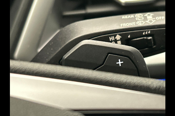 Audi Q4 e-tron 40 Launch edition Advanced Plus 77 kWh Trekhaak Adaptieve Cruise Panoramadak Virtual-cockpit Stuur/Stoel Verwarming