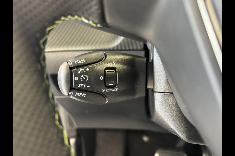 Peugeot 208 1.2 Hybrid 110 e-DCS6 GT