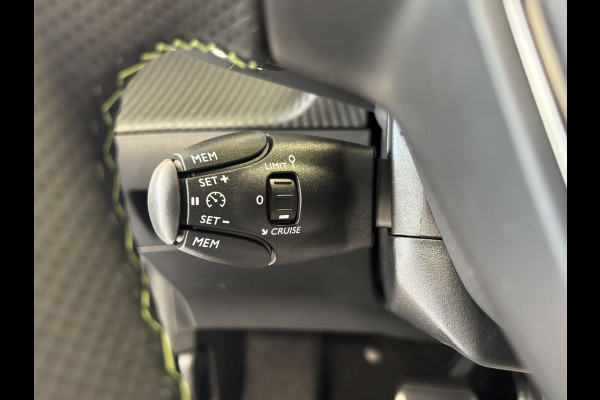 Peugeot 208 1.2 Hybrid 110 e-DCS6 GT