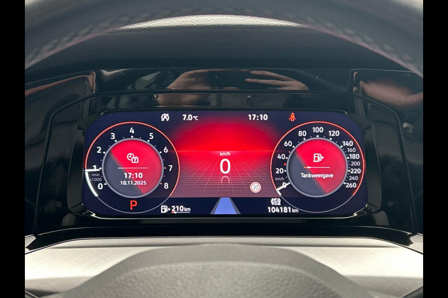 Volkswagen GOLF Variant 1.0 eTSI Life Camera Trekhaak Stoelverwarming Adaptieve Cruise Carplay