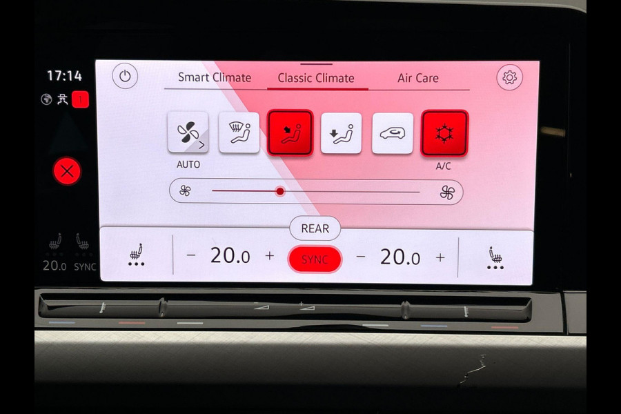 Volkswagen GOLF Variant 1.0 eTSI Life Camera Trekhaak Stoelverwarming Adaptieve Cruise Carplay