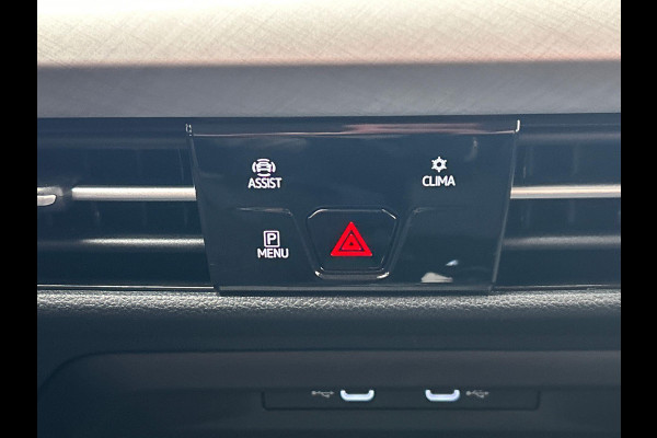 Volkswagen GOLF Variant 1.0 eTSI Life Camera Trekhaak Stoelverwarming Adaptieve Cruise Carplay