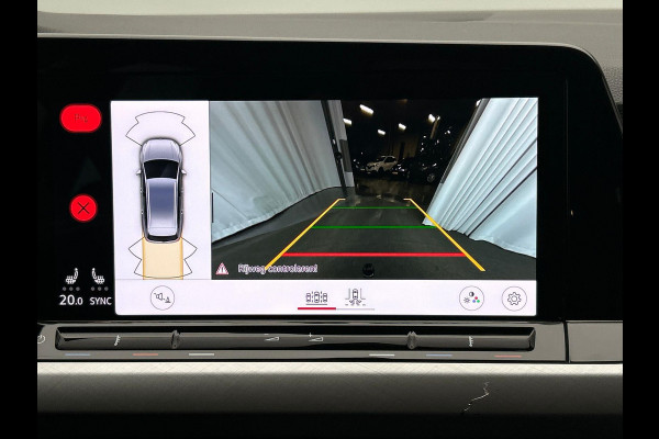 Volkswagen GOLF Variant 1.0 eTSI Life Camera Trekhaak Stoelverwarming Adaptieve Cruise Carplay