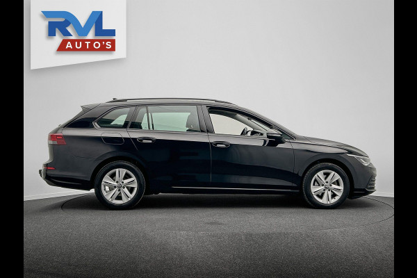 Volkswagen GOLF Variant 1.0 eTSI Life Camera Trekhaak Stoelverwarming Adaptieve Cruise Carplay