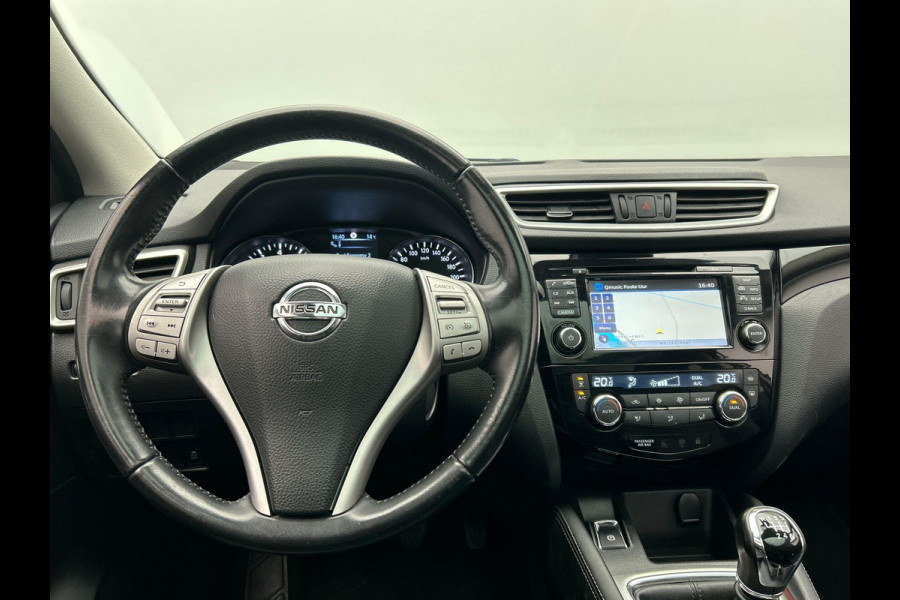 Nissan QASHQAI 1.2 Tekna Panoramadak Trekhaak Stoelverwarming 360 camera Leder