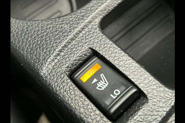 Nissan QASHQAI 1.2 Tekna Panoramadak Trekhaak Stoelverwarming 360 camera Leder