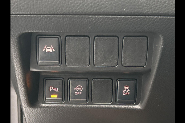Nissan QASHQAI 1.2 Tekna Panoramadak Trekhaak Stoelverwarming 360 camera Leder