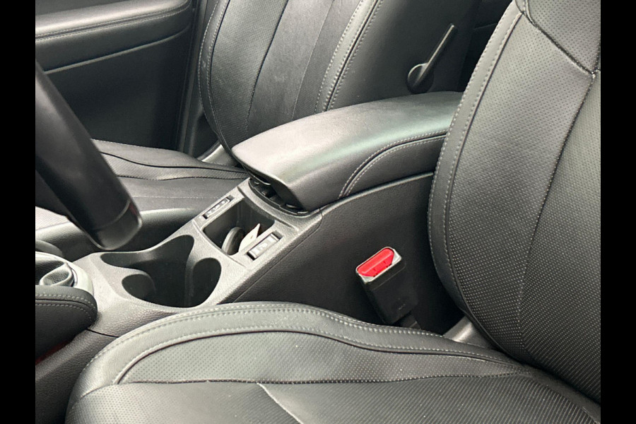 Nissan QASHQAI 1.2 Tekna Panoramadak Trekhaak Stoelverwarming 360 camera Leder