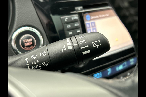 Nissan QASHQAI 1.2 Tekna Panoramadak Trekhaak Stoelverwarming 360 camera Leder