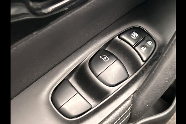 Nissan QASHQAI 1.2 Tekna Panoramadak Trekhaak Stoelverwarming 360 camera Leder