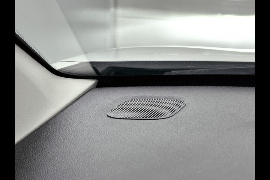 Citroën C3 1.2 110PK 6 Versn. PureTech Business * Distributie vv bij 94.000KM * / Navigatie / Pdc+Camera / Airco-ecc./ Radio multimedia / / Apk 06-2027