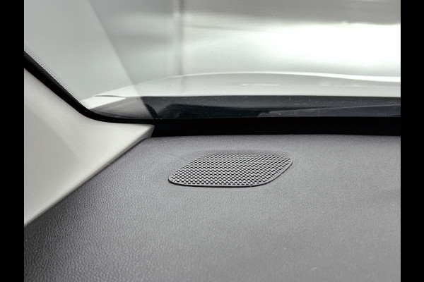 Citroën C3 1.2 110PK 6 Versn. PureTech Business * Distributie vv bij 94.000KM * / Navigatie / Pdc+Camera / Airco-ecc./ Radio multimedia / / Apk 06-2027