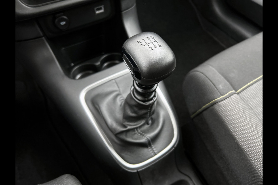 Citroën C3 1.2 110PK 6 Versn. PureTech Business * Distributie vv bij 94.000KM * / Navigatie / Pdc+Camera / Airco-ecc./ Radio multimedia / / Apk 06-2027