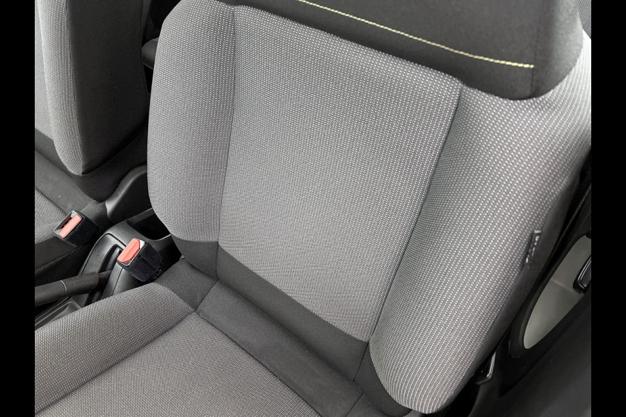 Citroën C3 1.2 110PK 6 Versn. PureTech Business * Distributie vv bij 94.000KM * / Navigatie / Pdc+Camera / Airco-ecc./ Radio multimedia / / Apk 06-2027