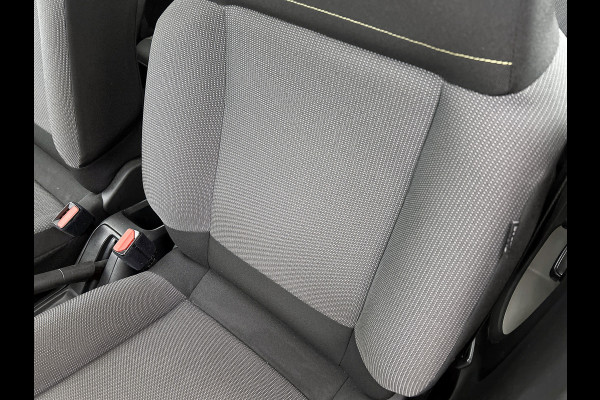 Citroën C3 1.2 110PK 6 Versn. PureTech Business * Distributie vv bij 94.000KM * / Navigatie / Pdc+Camera / Airco-ecc./ Radio multimedia / / Apk 06-2027