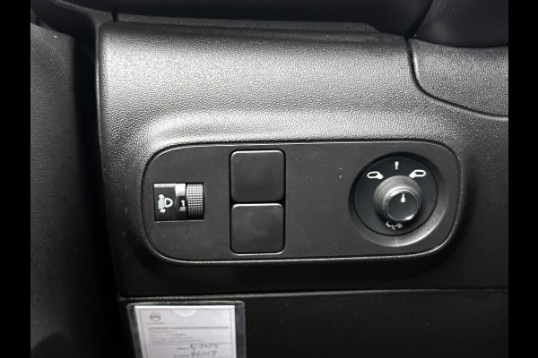 Citroën C3 1.2 110PK 6 Versn. PureTech Business * Distributie vv bij 94.000KM * / Navigatie / Pdc+Camera / Airco-ecc./ Radio multimedia / / Apk 06-2027