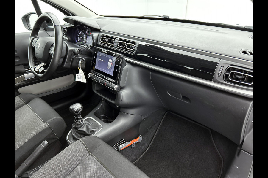 Citroën C3 1.2 110PK 6 Versn. PureTech Business * Distributie vv bij 94.000KM * / Navigatie / Pdc+Camera / Airco-ecc./ Radio multimedia / / Apk 06-2027