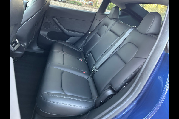 Tesla Model Y RWD 58 kWh 95% SOH Trekhaak BTW Auto 1e EIG Rijklaarprijs!