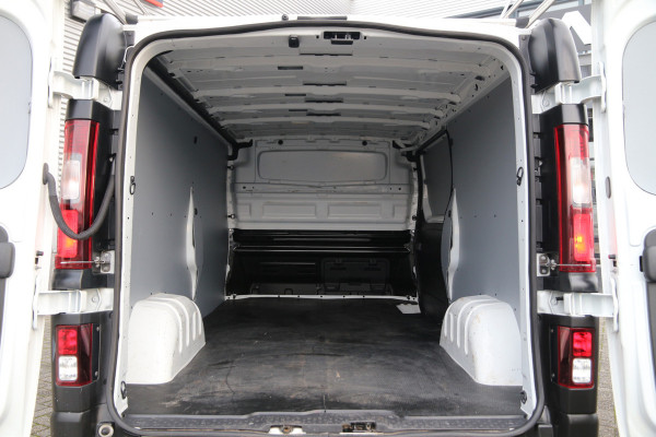 Renault Trafic 2.0 DCI 150 | L2H1 | Trekhaak | Imperiaal | Cruise | Airco..