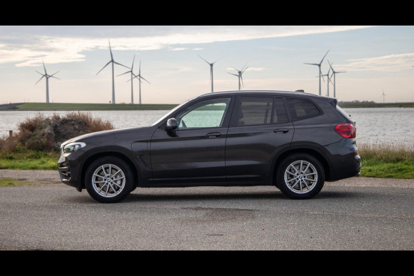 BMW X3 xDrive30e High Executive BRUIN LEER / PANORAMA DAK / AUTOMAAT / PLUG IN / CARPLAY / STOELVERWARMING