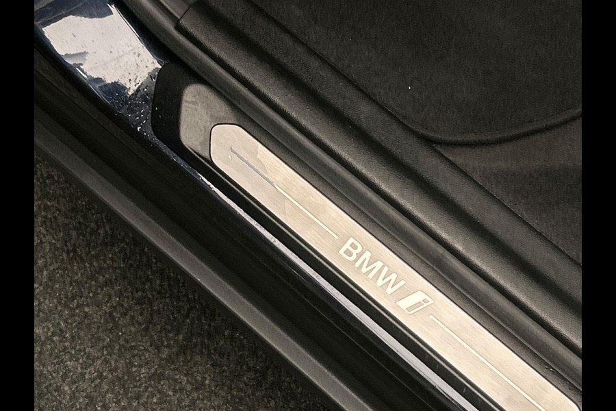 BMW iX3 High Executive 80 kWh Head/up Harman/Kardon Camera Panoramadak Origineel NL