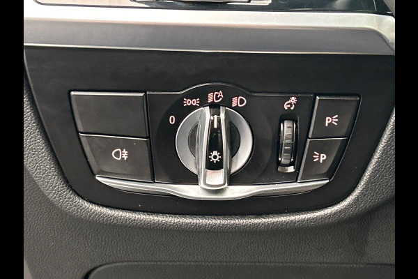 BMW iX3 High Executive 80 kWh Head/up Harman/Kardon Camera Panoramadak Origineel NL