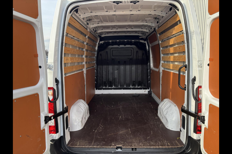 Renault Master T35 2.3 dCi 150 L2H2*A/C*CRUISE*NAVI*HAAK*3PERS*