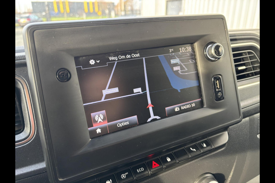 Renault Master T35 2.3 dCi 150 L2H2*A/C*CRUISE*NAVI*HAAK*3PERS*