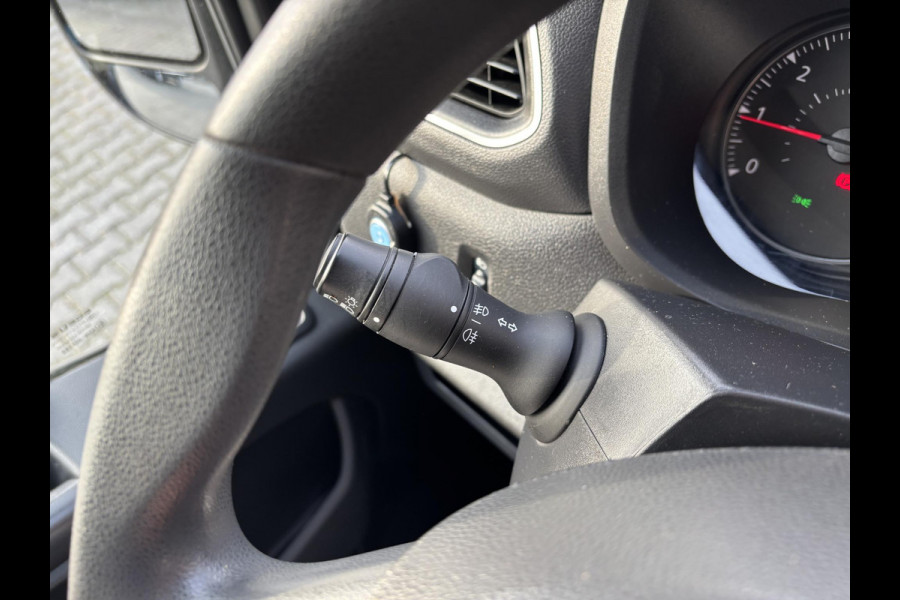 Renault Master T35 2.3 dCi 150 L2H2*A/C*CRUISE*NAVI*HAAK*3PERS*