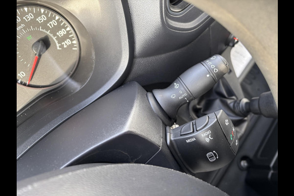 Renault Master T35 2.3 dCi 150 L2H2*A/C*CRUISE*NAVI*HAAK*3PERS*