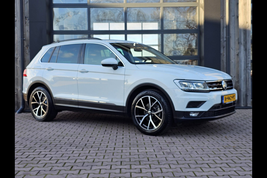 Volkswagen Tiguan 1.5 TSI ACT Comfortline | Automaat | LED | Pano | Stoelverwarming | ACC | App-connect | Lane Assist | Light Assist | Navi | Ambiente |