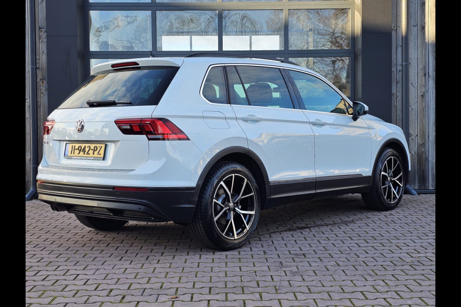 Volkswagen Tiguan 1.5 TSI ACT Comfortline | Automaat | LED | Pano | Stoelverwarming | ACC | App-connect | Lane Assist | Light Assist | Navi | Ambiente |