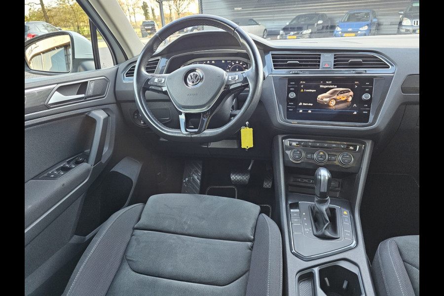 Volkswagen Tiguan 1.5 TSI ACT Comfortline | Automaat | LED | Pano | Stoelverwarming | ACC | App-connect | Lane Assist | Light Assist | Navi | Ambiente |
