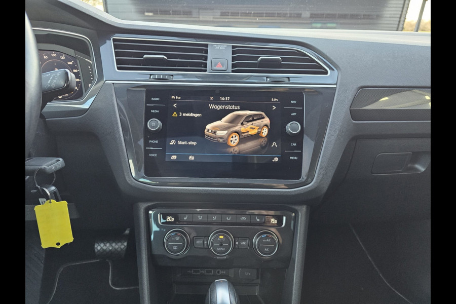 Volkswagen Tiguan 1.5 TSI ACT Comfortline | Automaat | LED | Pano | Stoelverwarming | ACC | App-connect | Lane Assist | Light Assist | Navi | Ambiente |