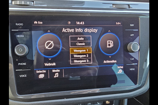 Volkswagen Tiguan 1.5 TSI ACT Comfortline | Automaat | LED | Pano | Stoelverwarming | ACC | App-connect | Lane Assist | Light Assist | Navi | Ambiente |