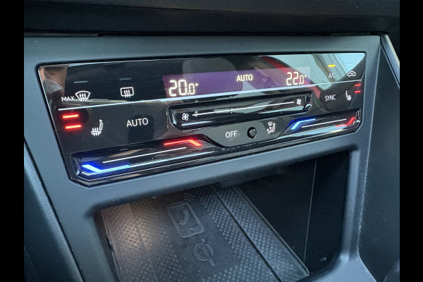 Volkswagen Taigo 1.0 TSi DSG R-Line Business SCHUIFDAK/KEYLESS/CAMERA/18INCH/DODEHOEK/ADAPT.CRUISE