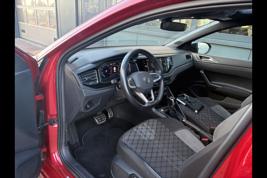 Volkswagen Taigo 1.0 TSi DSG R-Line Business SCHUIFDAK/KEYLESS/CAMERA/18INCH/DODEHOEK/ADAPT.CRUISE