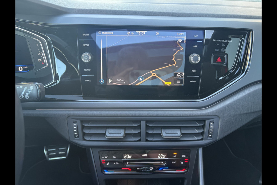 Volkswagen Taigo 1.0 TSi DSG R-Line Business SCHUIFDAK/KEYLESS/CAMERA/18INCH/DODEHOEK/ADAPT.CRUISE