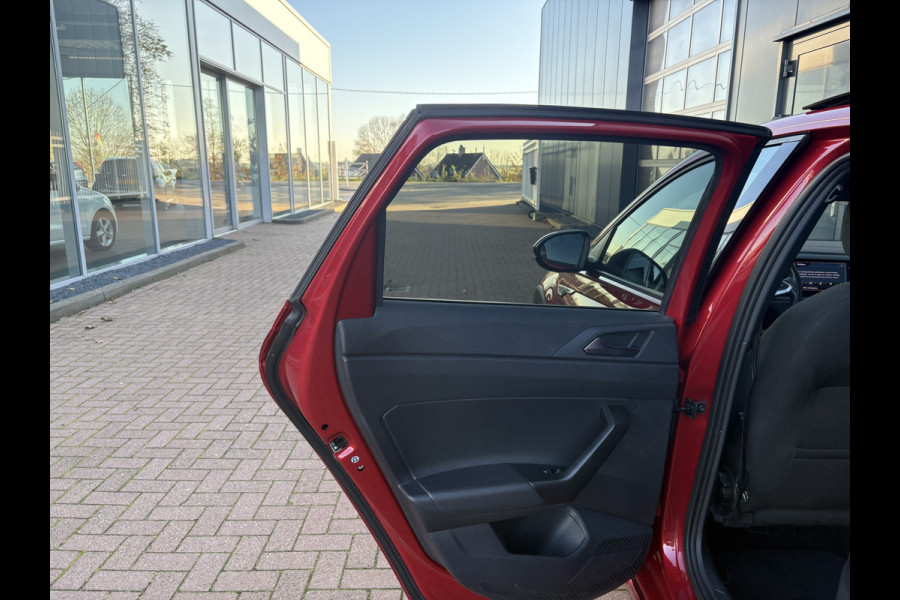 Volkswagen Taigo 1.0 TSi DSG R-Line Business SCHUIFDAK/KEYLESS/CAMERA/18INCH/DODEHOEK/ADAPT.CRUISE