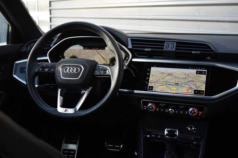 Audi Q3 Sportback 45 TFSI e S Line | 360 Camera | Lederen Bekleding | Black Optic | Sfeerverlichting | 3X S-Line | Stoelverwarming |