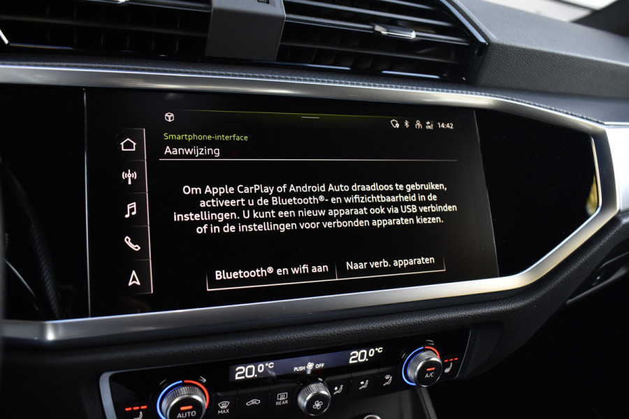 Audi Q3 Sportback 45 TFSI e S Line | 360 Camera | Lederen Bekleding | Black Optic | Sfeerverlichting | 3X S-Line | Stoelverwarming |