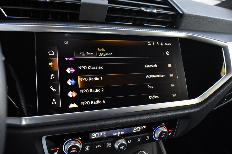 Audi Q3 Sportback 45 TFSI e S Line | 360 Camera | Lederen Bekleding | Black Optic | Sfeerverlichting | 3X S-Line | Stoelverwarming |