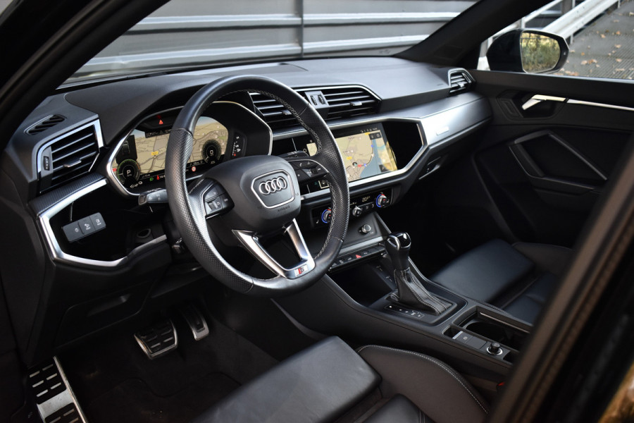 Audi Q3 Sportback 45 TFSI e S Line | 360 Camera | Lederen Bekleding | Black Optic | Sfeerverlichting | 3X S-Line | Stoelverwarming |