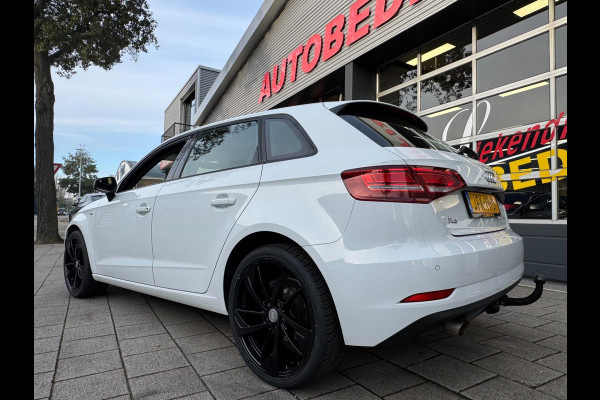 Audi A3 Sportback 30 TFSI Design Pro Line - Automaat I Leer I Navigatie I LED I PDC I 19 inch Sport velgen I Dealer onderhouden