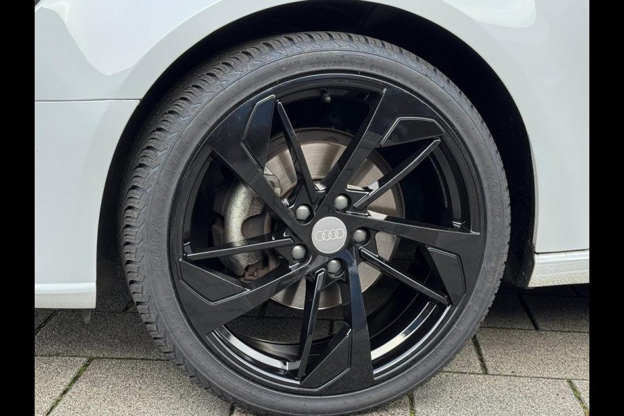 Audi A3 Sportback 30 TFSI Design Pro Line - Automaat I Leer I Navigatie I LED I PDC I 19 inch Sport velgen I Dealer onderhouden