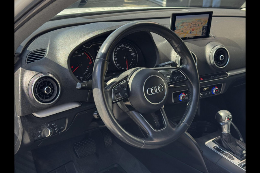 Audi A3 Sportback 30 TFSI Design Pro Line - Automaat I Leer I Navigatie I LED I PDC I 19 inch Sport velgen I Dealer onderhouden
