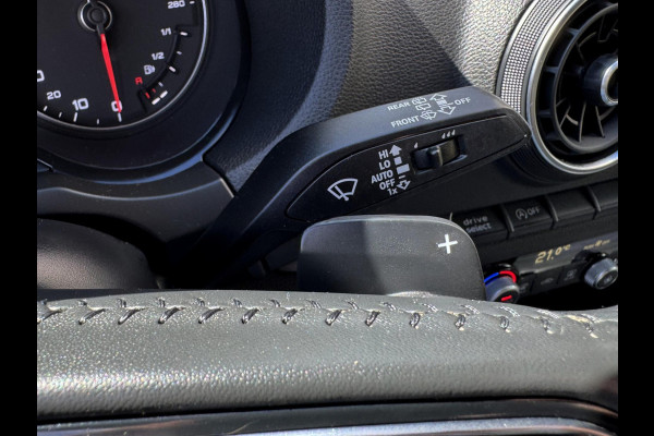 Audi A3 Sportback 30 TFSI Design Pro Line - Automaat I Leer I Navigatie I LED I PDC I 19 inch Sport velgen I Dealer onderhouden