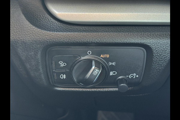 Audi A3 Sportback 30 TFSI Design Pro Line - Automaat I Leer I Navigatie I LED I PDC I 19 inch Sport velgen I Dealer onderhouden
